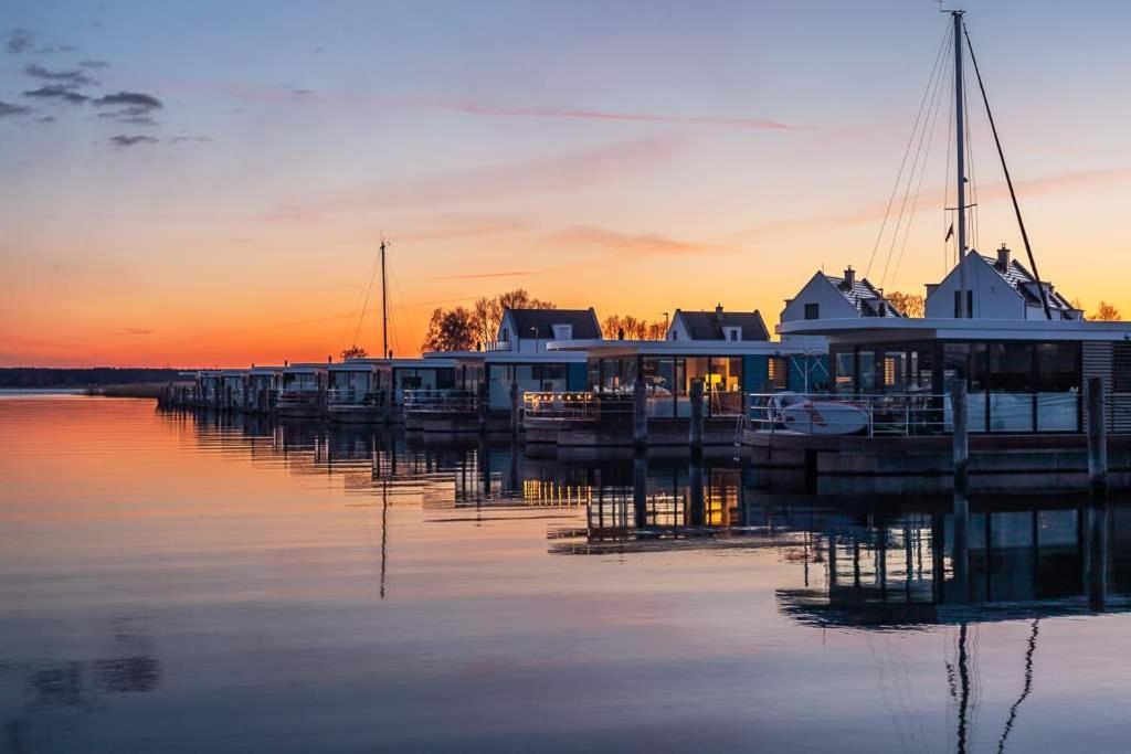 Floatinghouses Peenemuende ภายนอก รูปภาพ