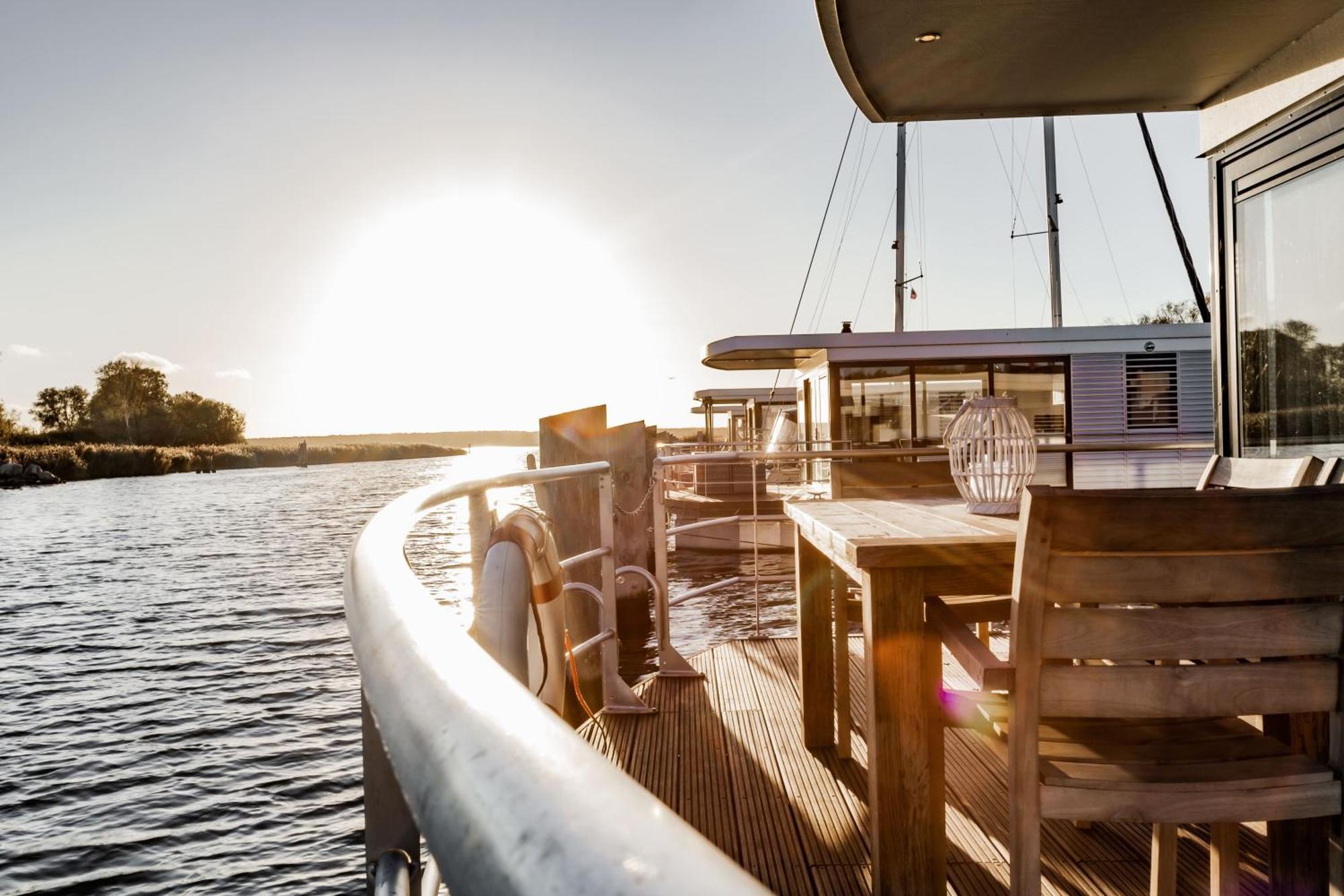 Floatinghouses Peenemuende ภายนอก รูปภาพ